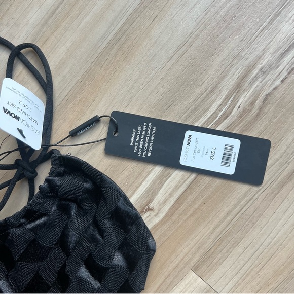 Two-Piece Checkered Black Strapless Set - Picture 5 of 16